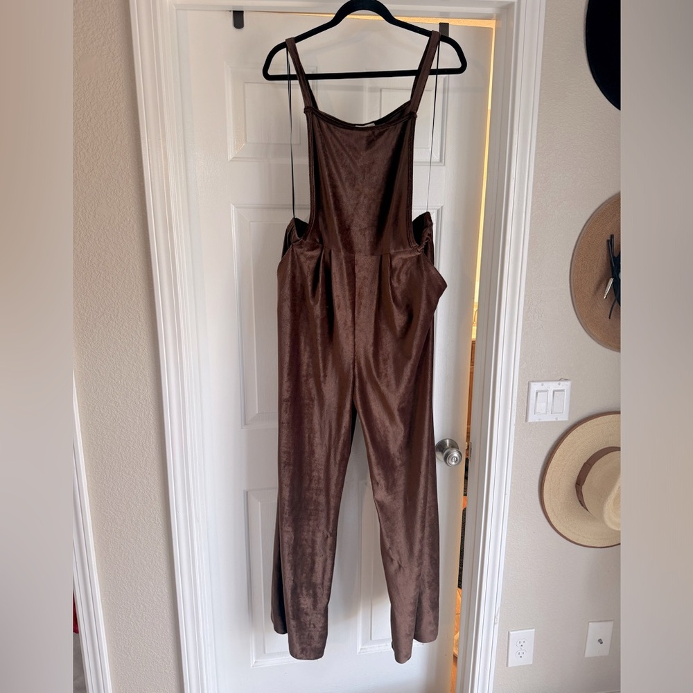 Brown courderoy overalls NWT